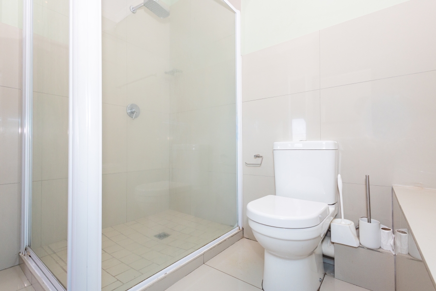 To Let 4 Bedroom Property for Rent in Kaapsig Western Cape